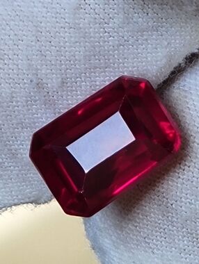 8.65ctw Natural Red Ruby Loose Gemstone 12x9x6mm 8.65ctw Emerald Cut